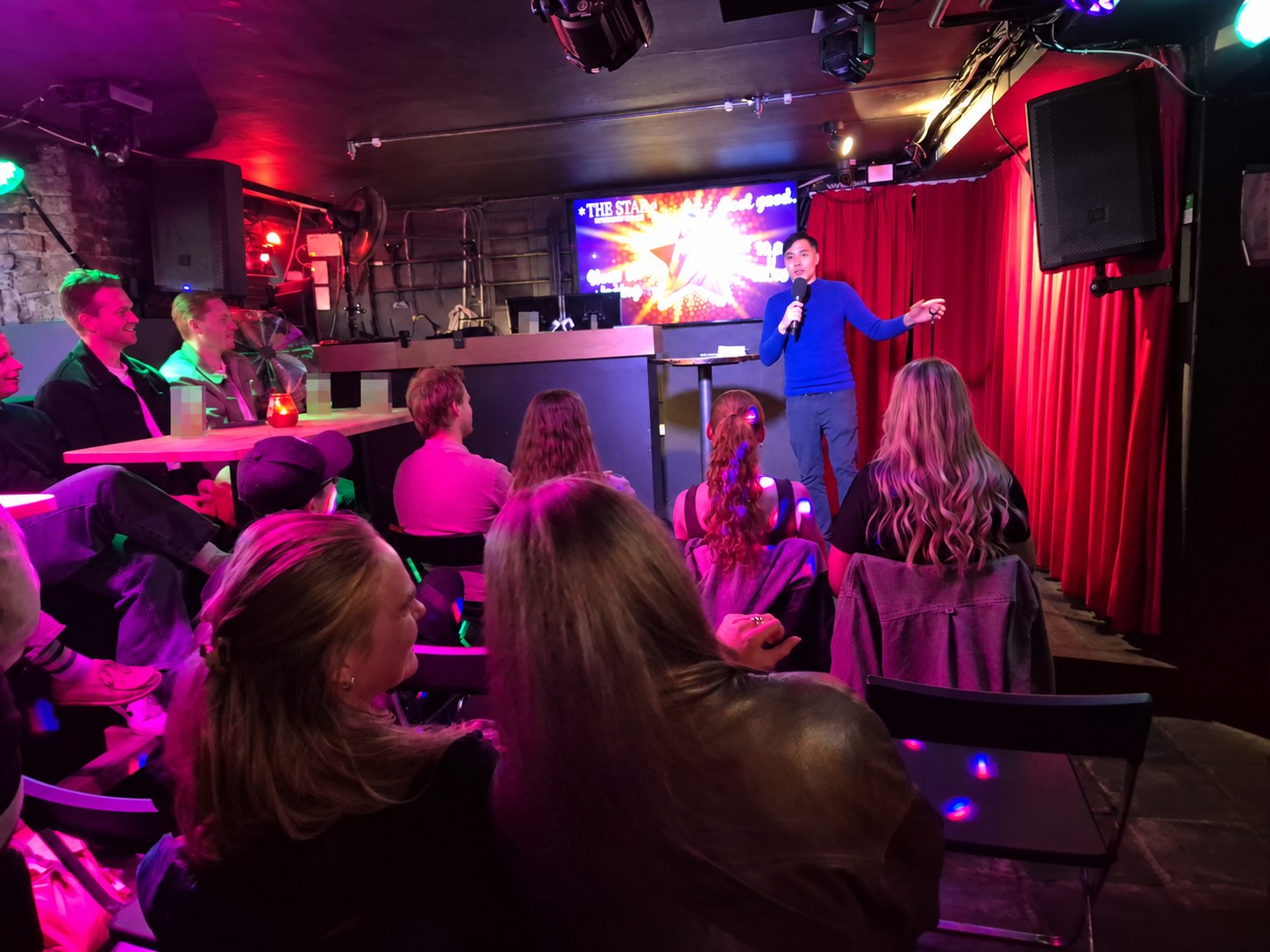 Standup hos The Star